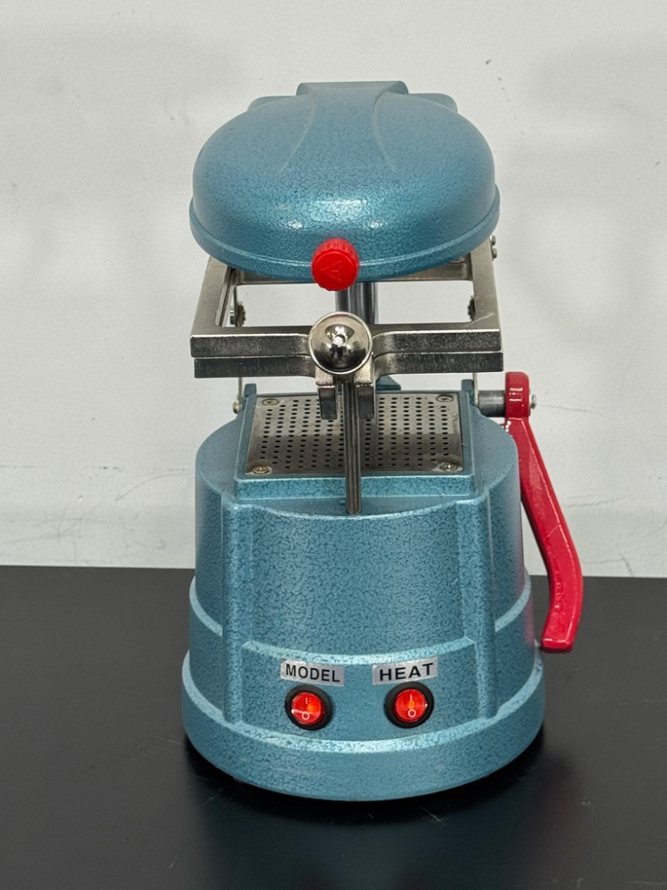 Image of Dental Vacuum Forming Machine